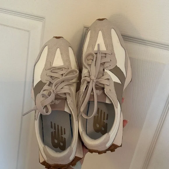 New Balance Beige and White Women's Sneakers - Picture 2 of 5